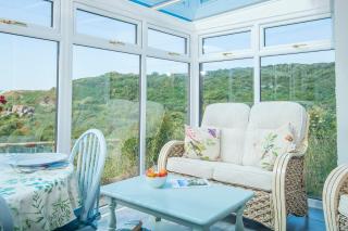 Agos Y Mor - Haverfordwest - 6
