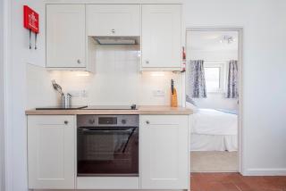 Agos Y Mor - Haverfordwest - 1