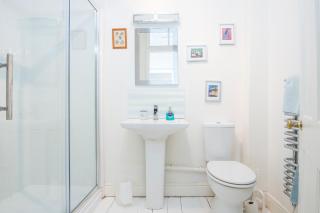 Greystones House - 7