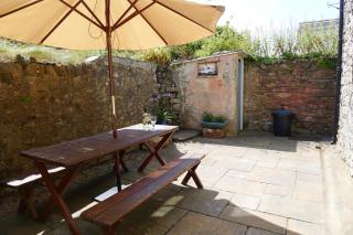 Greystones House - 6