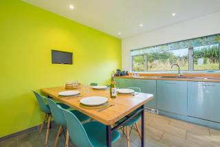 6 Wood Village - Haverfordwest - 7