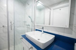 Modern Sea View Apt in Batumi - By Wehost - Batoemi - 3