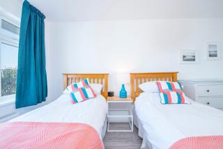 Awel Y Mor - Newport - 6