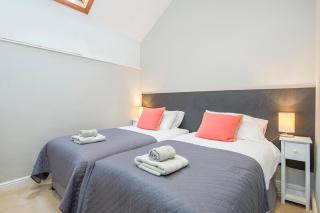 Little Folly - Haverfordwest - 1