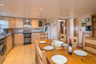 Curlew Cottage - Camrose - 9