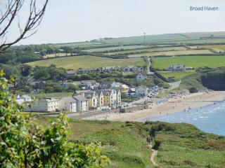 Glen Holme - Little Haven - 1