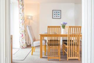 Rose Villa - 2