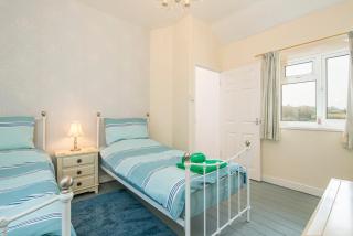 Courtlands - Saundersfoot - 1