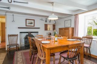 Ty Canol - Goodwick - 9