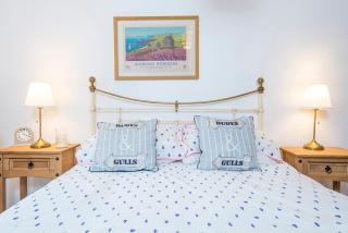 Lilac Cottage - 1