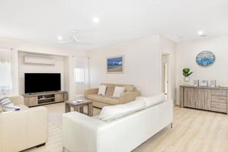 2 Story luxury beach house - Geographe - 5