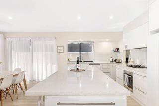 2 Story luxury beach house - Geographe - 1