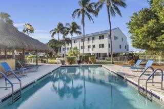 Bonefish Yacht Club - Marathon - 7