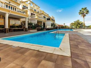 Ocean view apartment with pools - 6