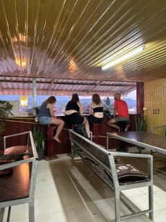 Vangvieng Rock Backpacker Rooftop Hostel - Vang Vieng - 2