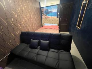 GOLDY'S PLACE 2-BEDROOM WITH BALCONY NETFLX Karaoke Youtube - Anabu Primero - 5