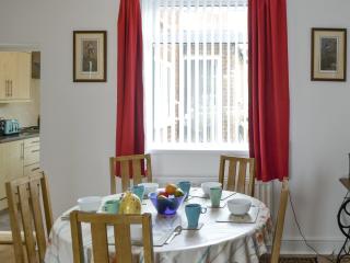 Dolphin Cottage - 5