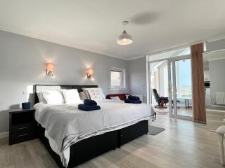 Jayne Cottage - 2