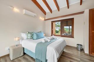 San Lameer Villa 5917 - 4 Bedroom Luxury - 8 pax - San Lameer Rentals Agency - 1