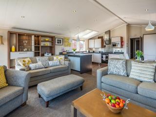 Buff Lake - Uk37725 - Ingoldmells - 5