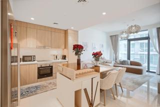 Emaar Beachfront Luxe Retreat - 7