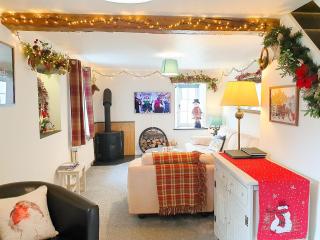 Christmas Cottage - Cheddar - 3