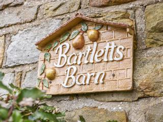Bartlett's Barn- Uk38276 - 9