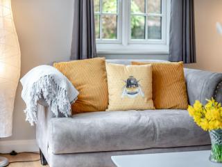 Wisteria Cottage - Horam - 6