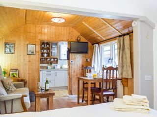 Woodcarvers Cottage - 7