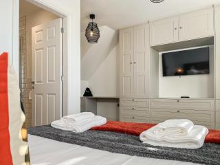 Doves Nest - 1