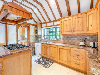 Gardeners Cottage - Kelvedon Hatch - 4