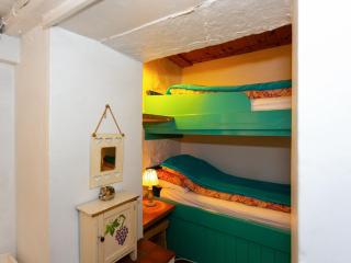 Yellow - Uk43117 - Clynnog-fawr - 3