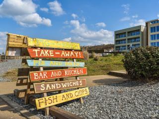 The Shrimp - Westward Ho - 4