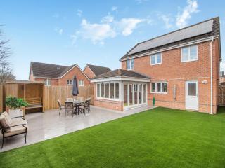 Chestnut House - Bridgend - 0