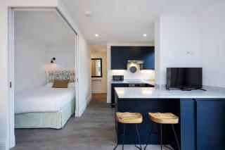 Veeve - A Sumptuous Studio - 0