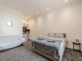 Number Three - Uk44900 - Brierfield - 6