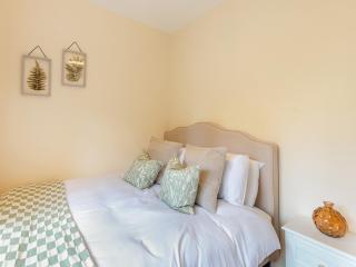Strawberry Field - Uk45169 - Southwell - 2