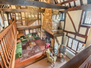 Ridge Hill Manor - Turners Hill - 7