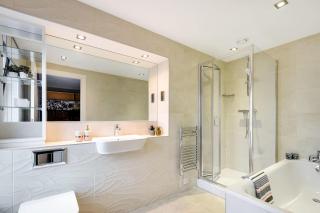 Comfortable Studio For 2 In Leeds, Free Breakfast - 1