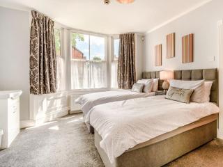 Queen Bs - Bridlington - 2