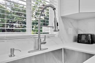 Celeste House Enjoy Caribbean 2 BR APT - Miami - 3