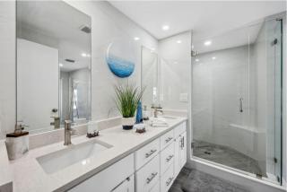 Charming 2BD Waterfront Home in Naples - Naples - 1