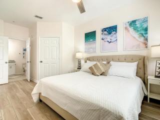 Windsor Hills Luxury Condo, Pool,Slides, By Disney - 6