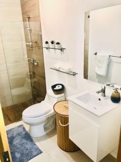 Hermoso Apartamento cerca de la playa, Restaurantes, Supermercados, Restaurantes, Aeropuertos, parqueo gratis - Boca Chica - 6