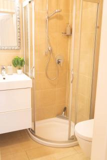 Zentrales Studio in Würzburg mit Dachterrasse und Tiefgarage - 1