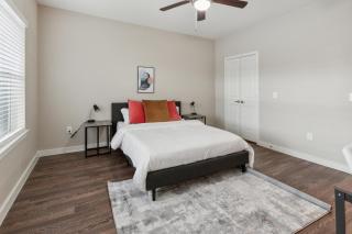 C Creek 4306 I New Construction 1bd Apt I Gated - Houston - 0
