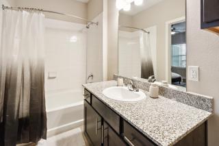 C Creek 7206 I New Construction 1bd Apt I Gated - Houston - 5