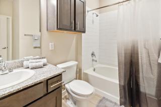 C Creek 5302 I New Construction 2bd Apt I Gated - Houston - 8
