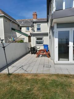 Beach View Apartment- Ground floor with small garden - 1