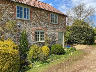 Meadow Cottage - Helhoughton - 0